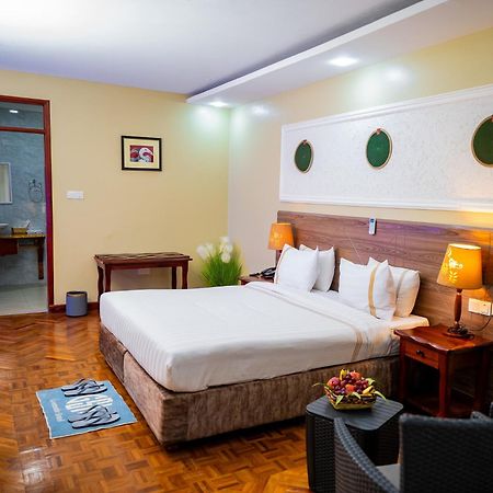 Greenside Hotel Arusha Bagian luar foto