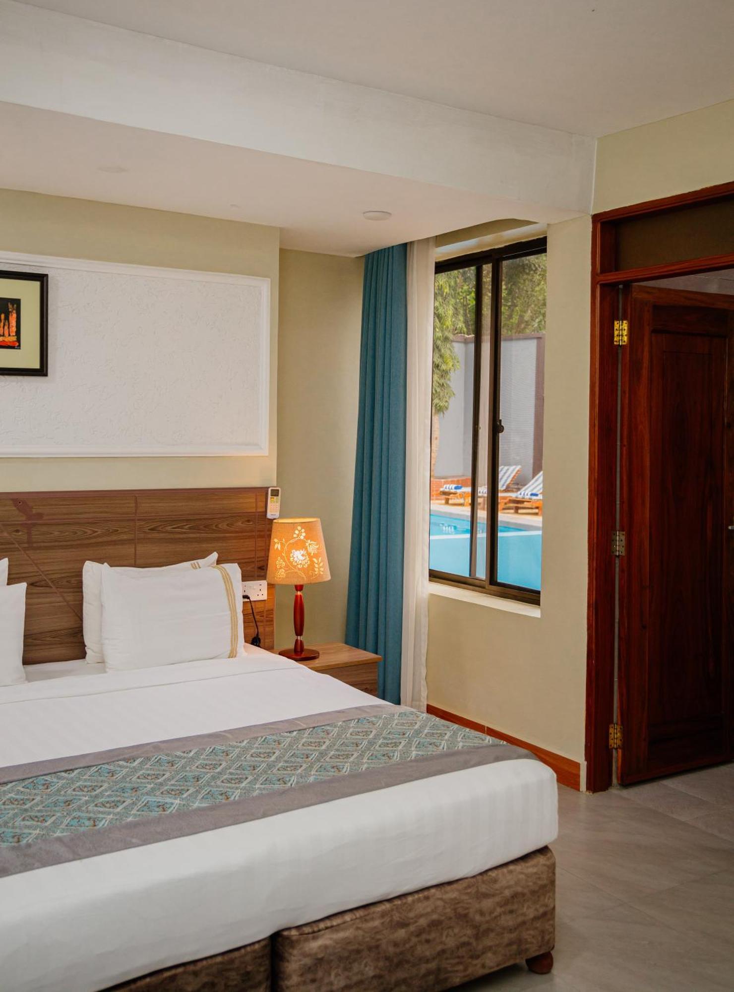 Greenside Hotel Arusha Bagian luar foto