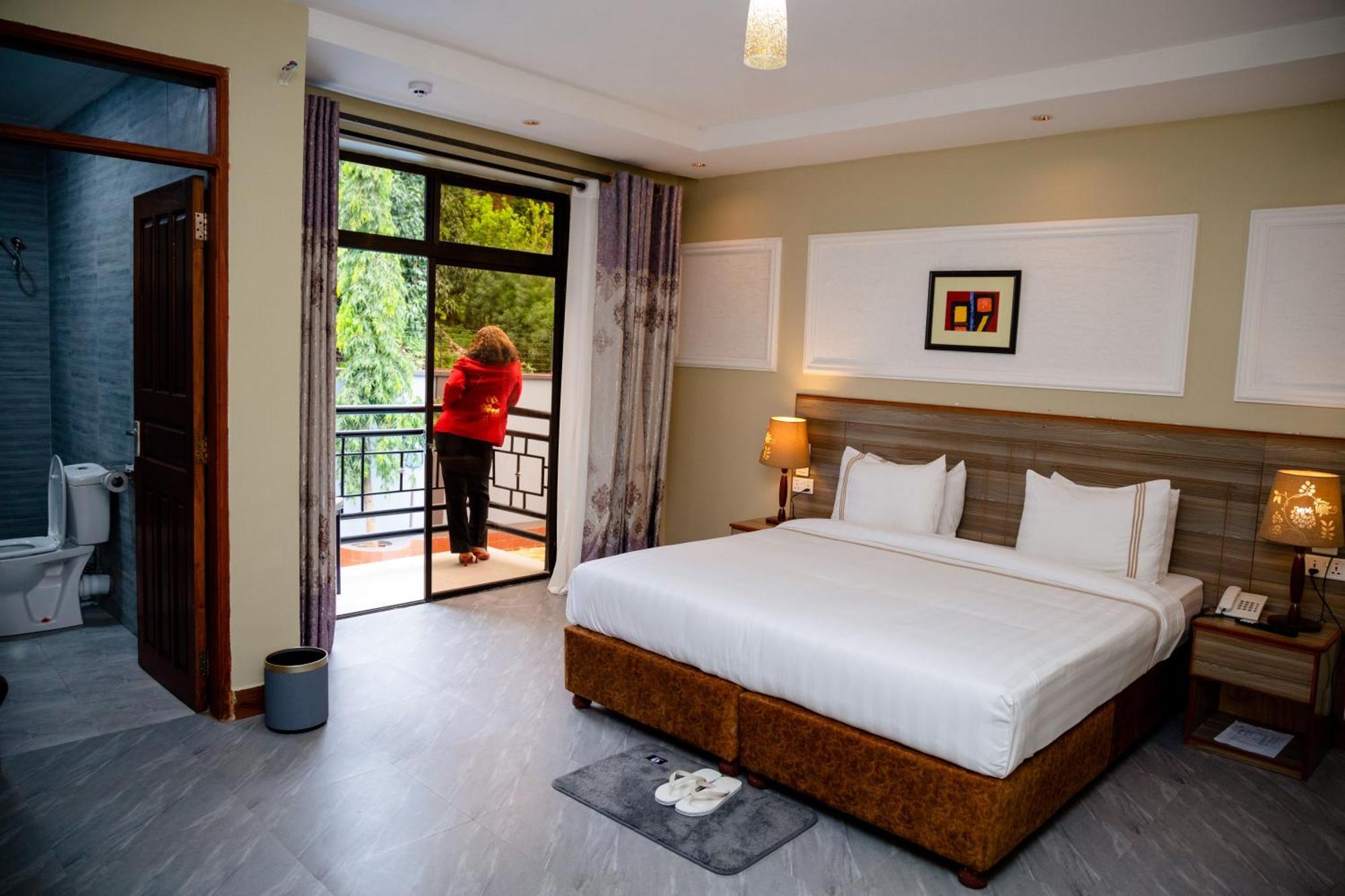 Greenside Hotel Arusha Bagian luar foto