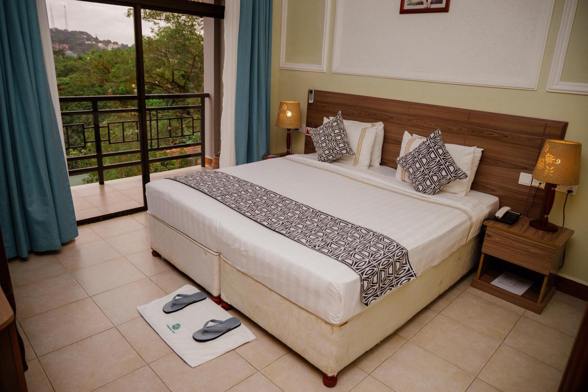 Greenside Hotel Arusha Bagian luar foto