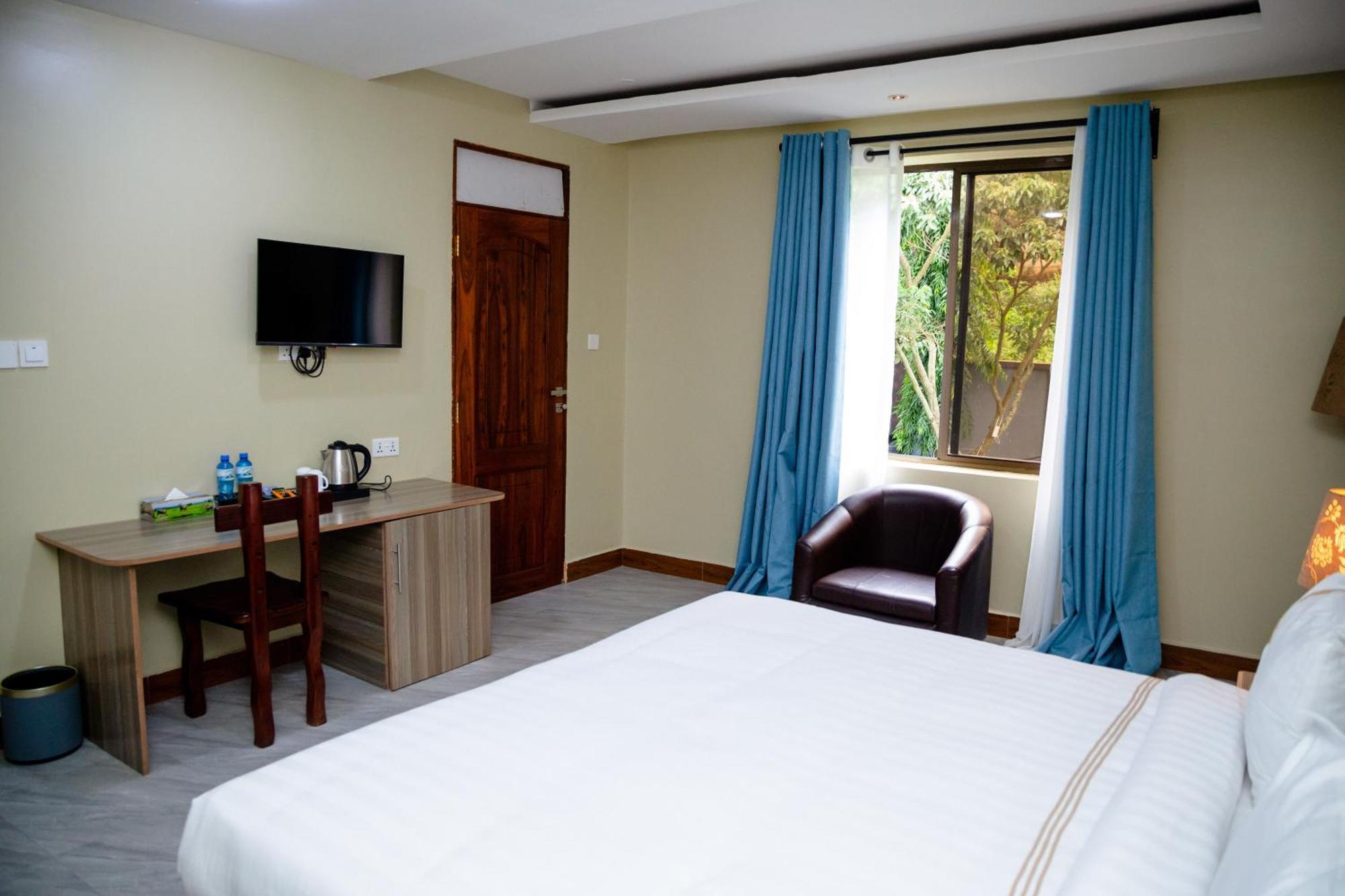 Greenside Hotel Arusha Bagian luar foto