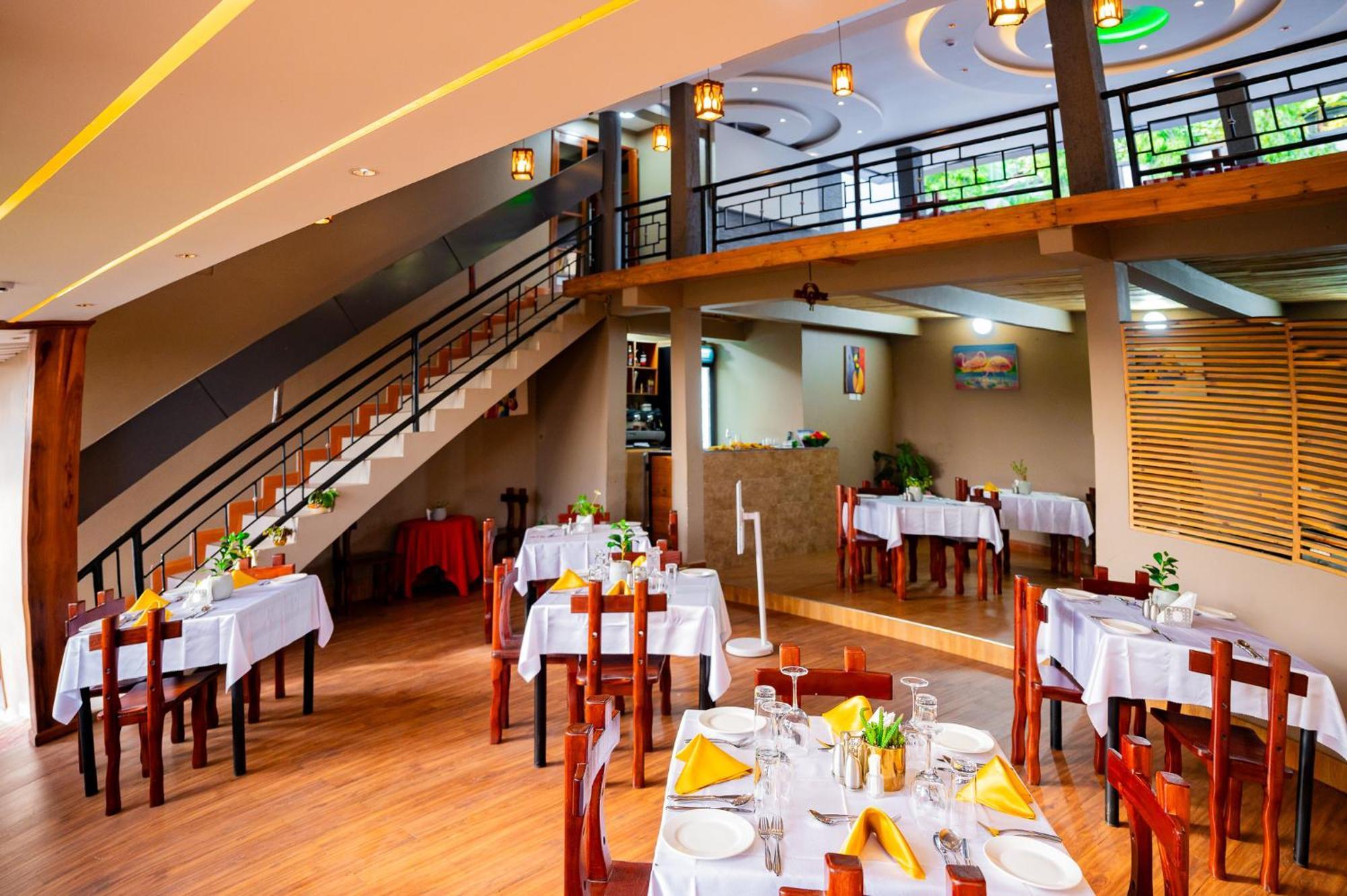 Greenside Hotel Arusha Bagian luar foto